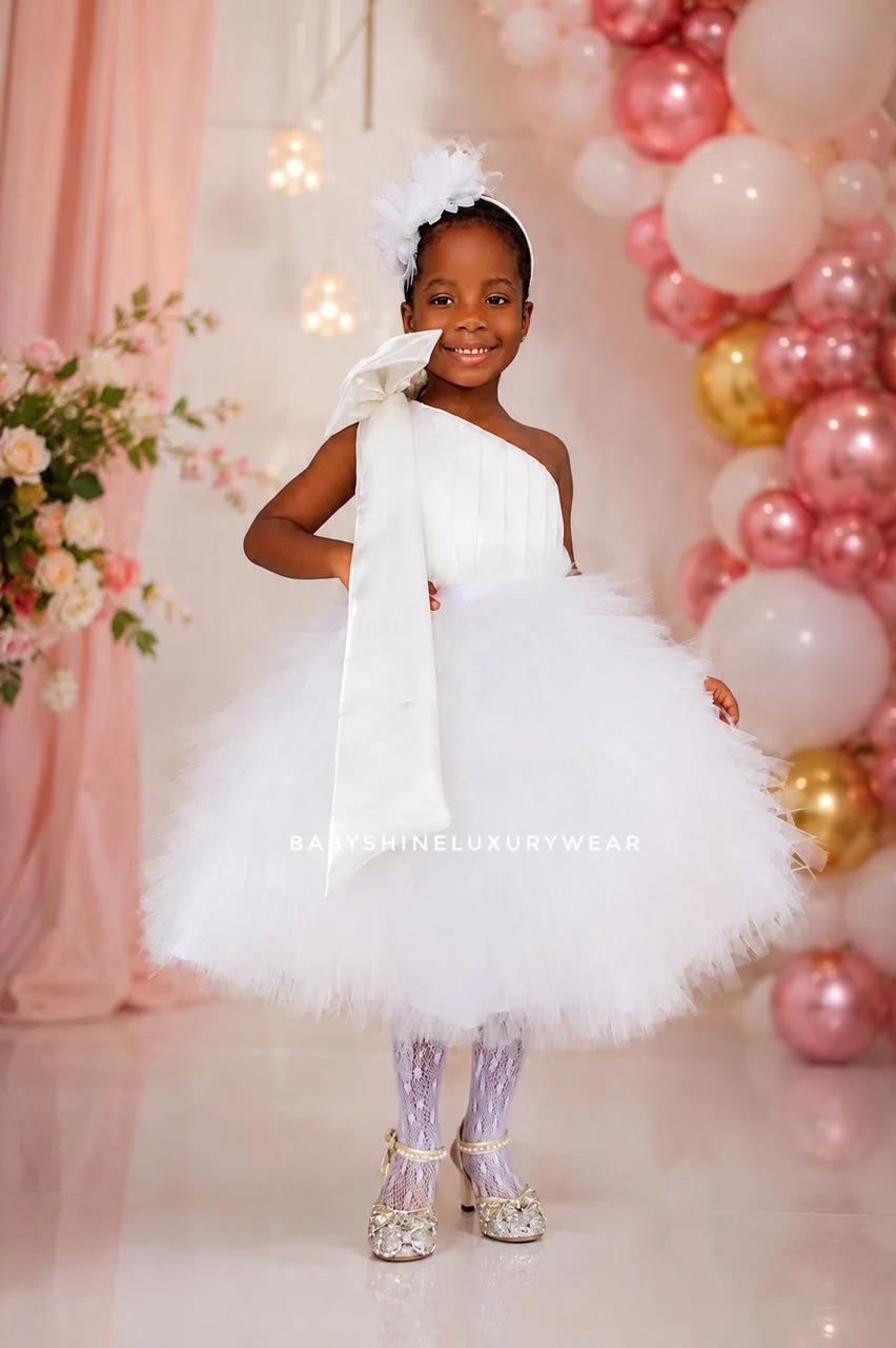 White One Hand Shoulder Dress