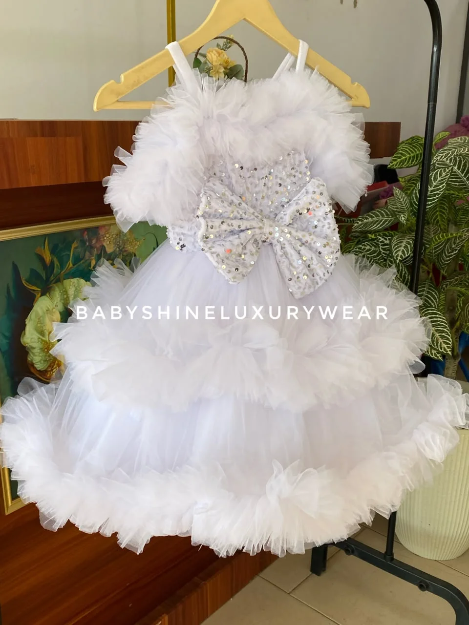 White party dress with bow – photo 2